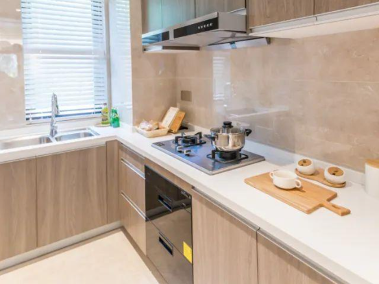 How to Choose the Right Engineered Quartz Slabs for Residential Decoration 7 Engineered Quartz Slabs for Kitchen Countertops & Bathroom Vanities